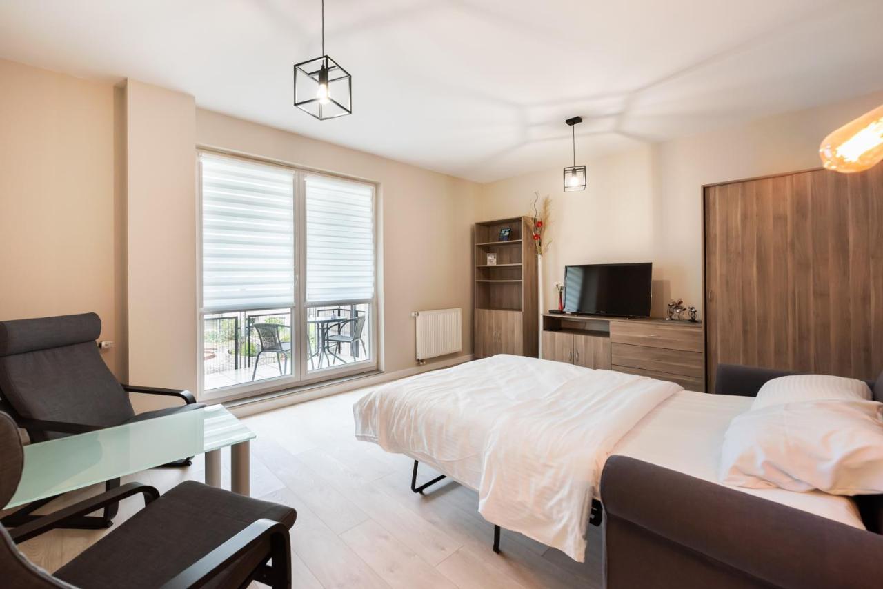 Ursus Pleasant Apartment Warszawa Exteriör bild