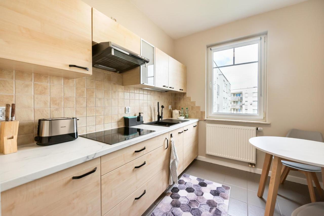 Ursus Pleasant Apartment Warszawa Exteriör bild